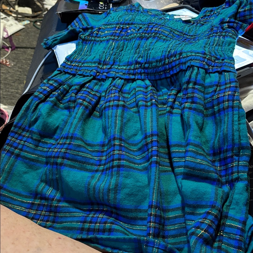 ⚪️NWT CAT & JACK 4T &18 month Plaid Dress  with gold threads threw it. Very soft